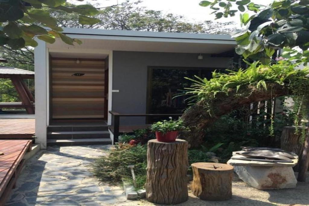 Oyo 271 The Resort Romklao Bangkok Buitenkant foto